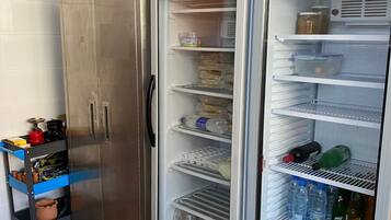 Dortoir Partagé, plusieurs chambres, fumeurs, balcon | Intérieur