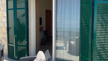 Shared Dormitory, Multiple Bedrooms, Smoking, Balcony | Terrace/patio