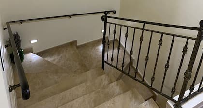 Room-charming Guest Room Rental in Jaj L