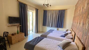 Dortoir Partagé, plusieurs chambres, fumeurs, balcon | 8 chambres