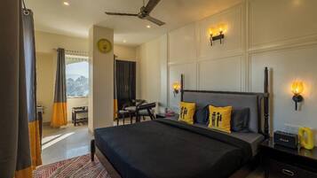 Premium Double Room | Free WiFi, bed sheets