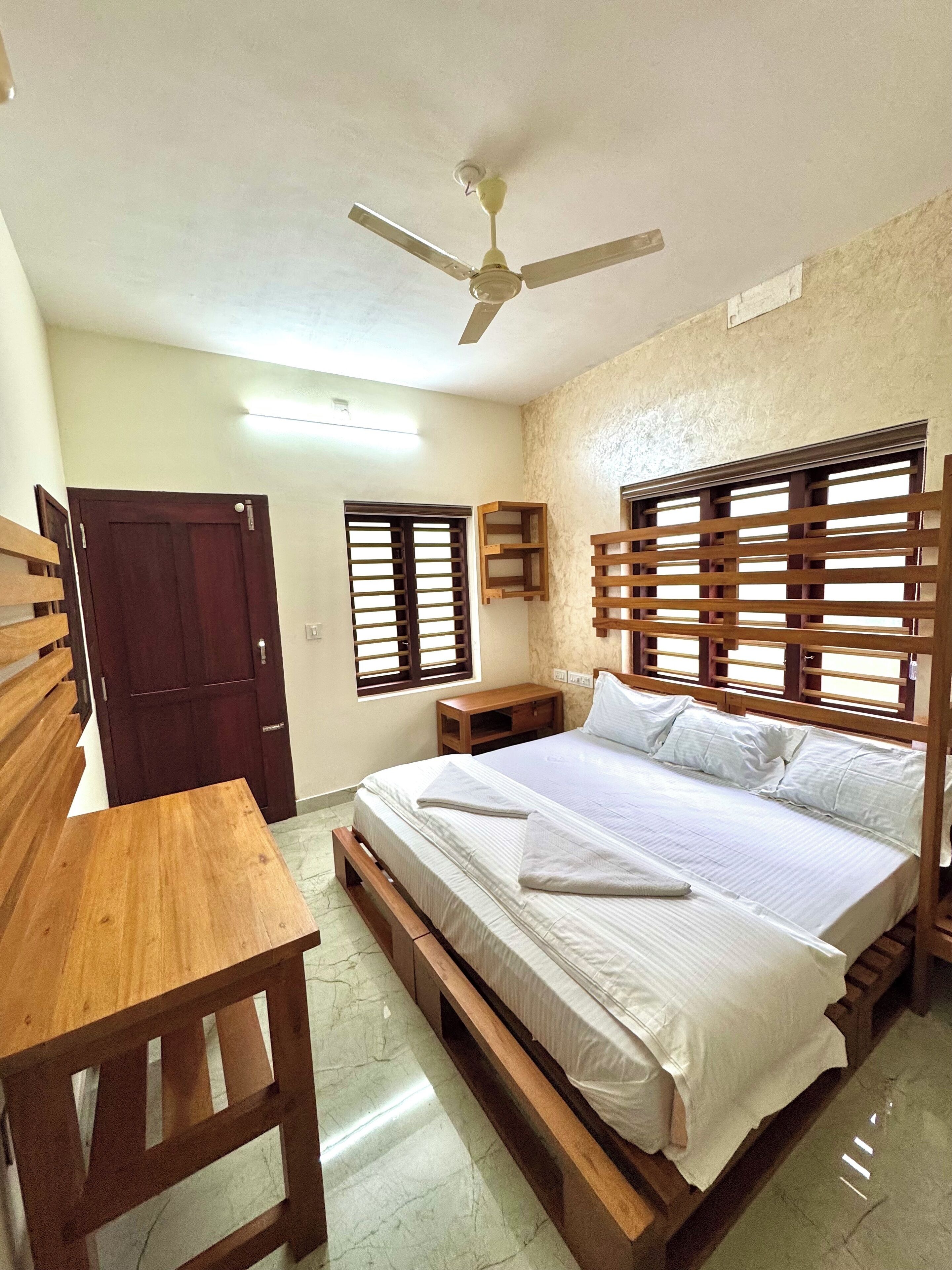 Deluxe Room, Balcony