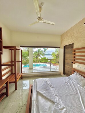 Deluxe Room, Lake View - Grovestay (Kannur)