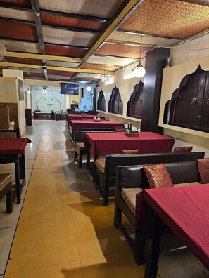 Dining - Manuhar (Jaipur)