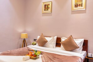 Classic Apartment - Alaya Stays Radhika 2BHK Apartment (Greater Noida)