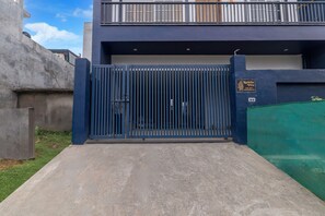 Exterior - Alaya Stays Radhika 2BHK Apartment (Greater Noida)