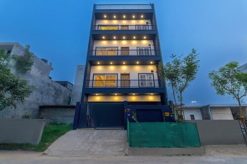 Alaya Stays Radhika 2BHK Apartment