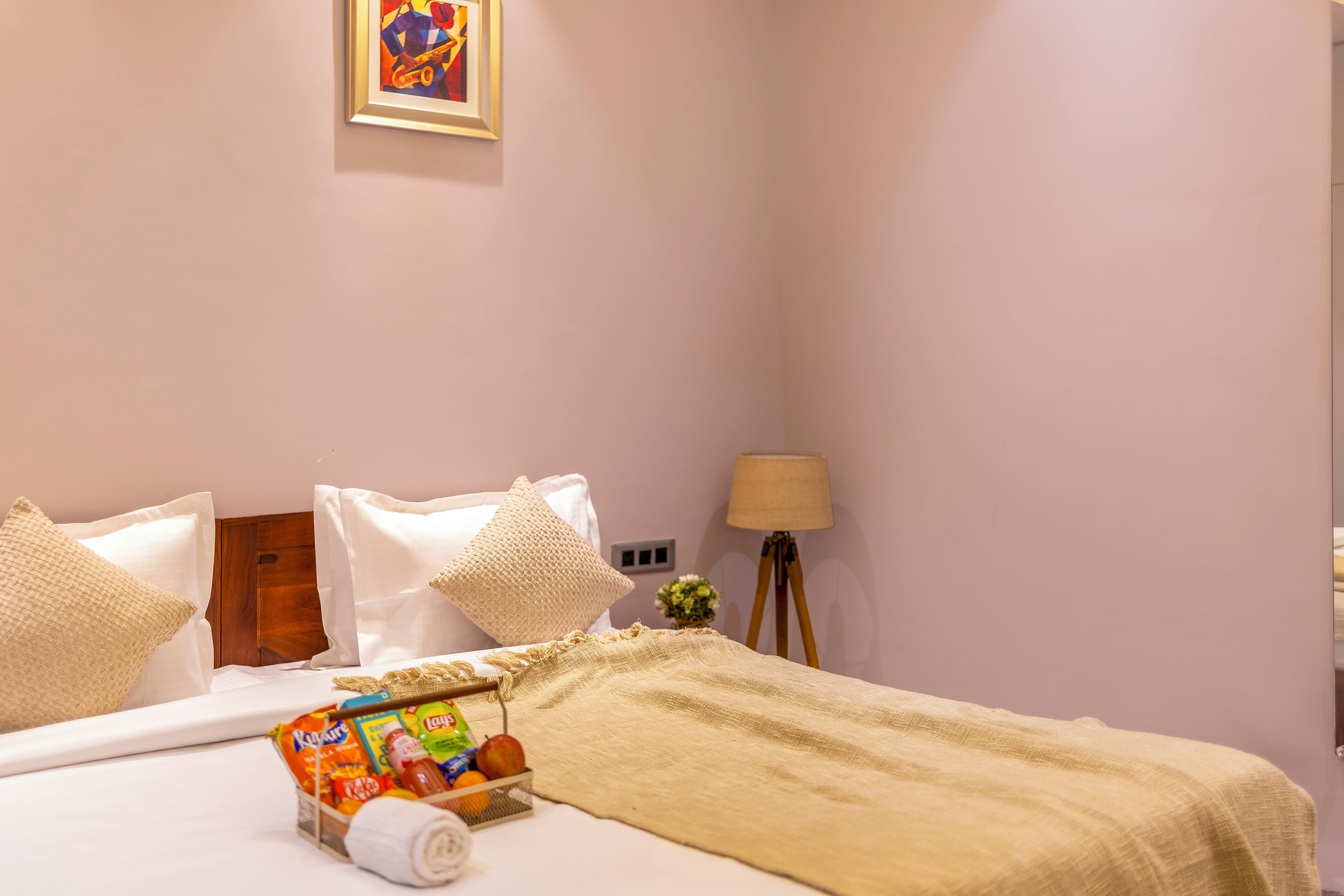 Iron/ironing board, free WiFi