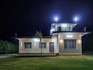 Villa, kilátással a kertre | Külső rész