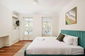 4 bedrooms, iron/ironing board, travel cot, WiFi