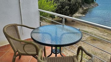 Studio (Studio apartment with sea view) | Balcony