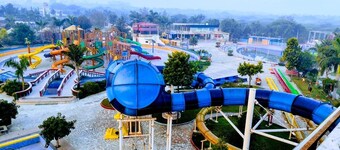MJ FUNCITY WATER PARK &RESORT