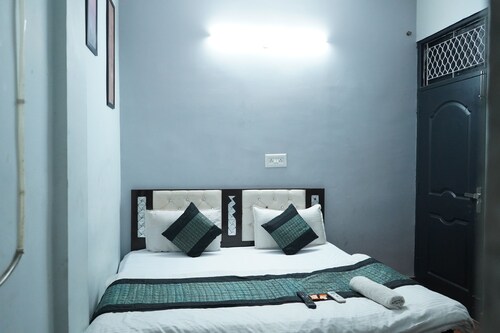 Roomshala Hotel Prince Residency