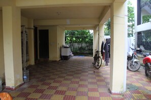 Property grounds - Hotel Avinaav Inn (Barasat)