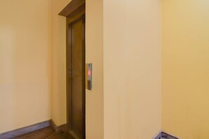 Property amenity - Hotel Avinaav Inn (Barasat)