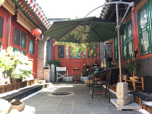 Cozy 1-bedroom building in adorable 八丈島 with AC