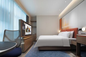 Comfort Single Room, City View | Blackout drapes, soundproofing, iron/ironing board, free WiFi