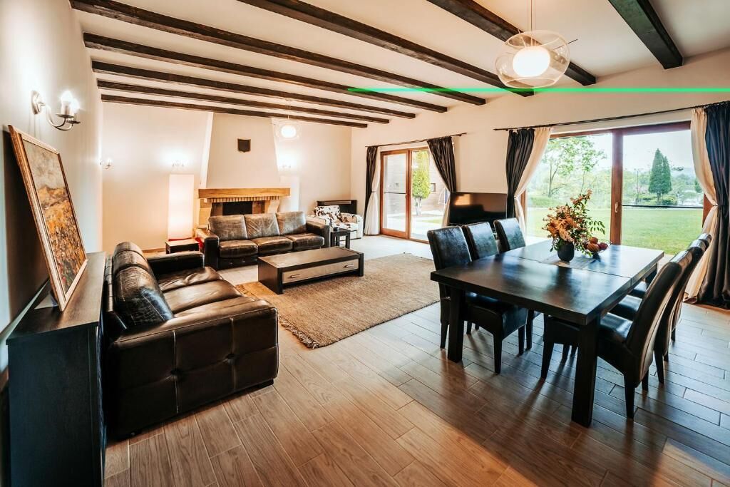 Deluxe Villa, Balcony, Lake View | Interior