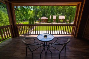 Villa – superior, balkong, utsikt mot innsjø | Terrasse/patio