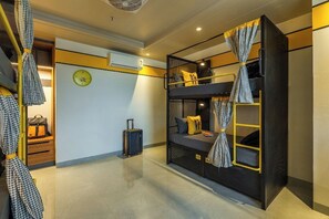 Bed in 6 Bed Mixed Dormitory | Wifi gratis y ropa de cama