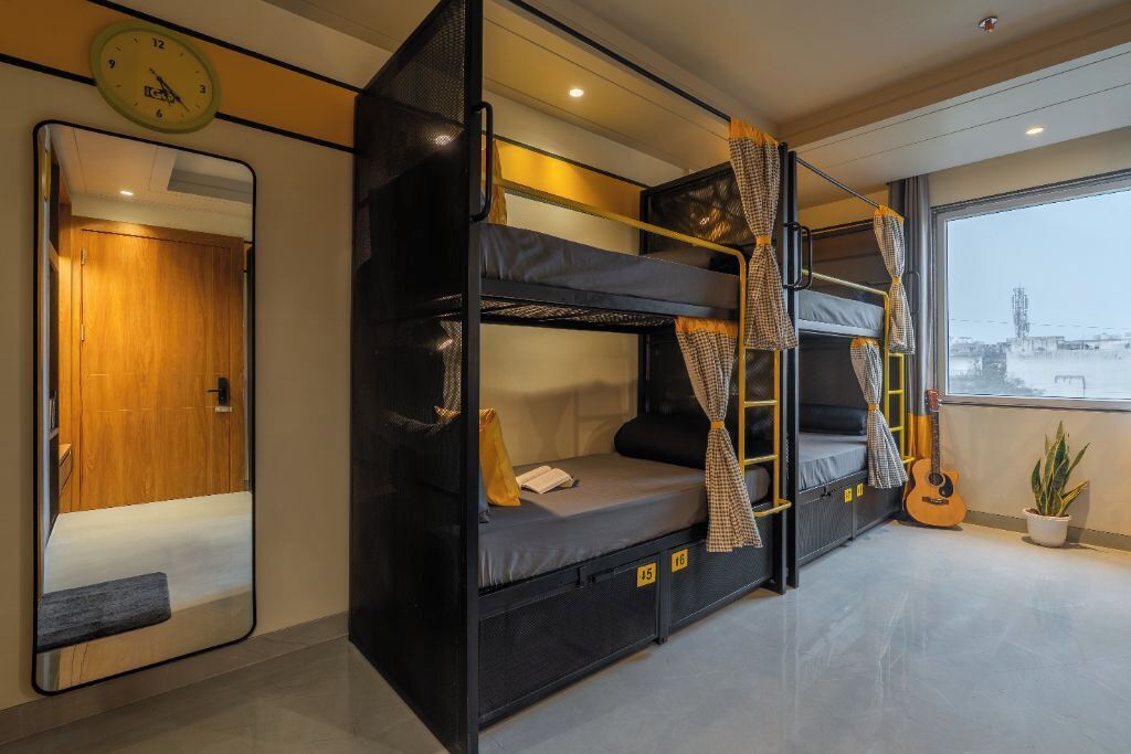 Bed in 8 Bed Mixed Dormitory | Kostenloses WLAN, Bettwäsche