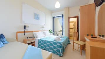 Zimmersafe, Schreibtisch, laptopgeeigneter Arbeitsplatz