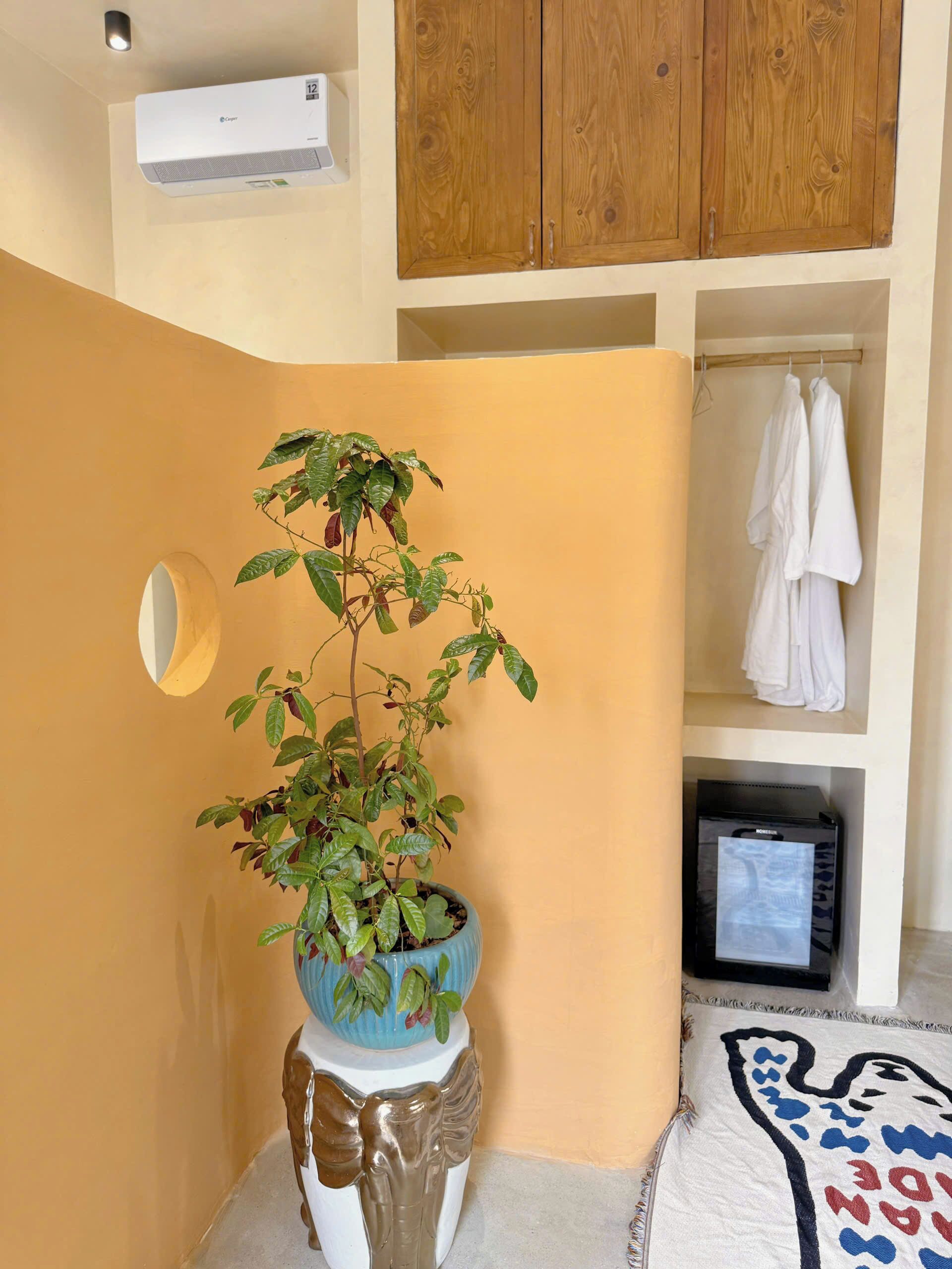 Neljän hengen perhehuone, patio, vuoristonäköala | Sisätilat