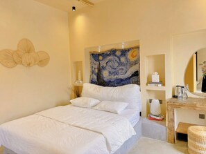 ห้องแฟมิลี่สำหรับสี่ท่าน, ลานระเบียง, วิวภูเขา | ผ้านวมขนเป็ด, พื้นที่ทำงานแบบใช้แล็ปท็อป, Wi-Fi ฟรี, ผ้าปูที่นอน
