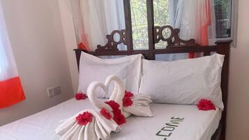 Acesso à internet, roupa de cama