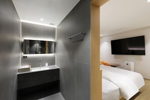 Basic Double Room, 1 Queen Bed, Non Smoking - Browndot Bucheon (Bucheon)