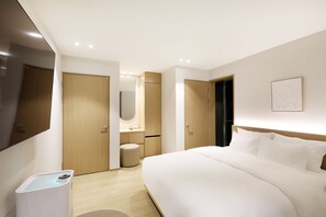 Basic Double Room, 1 Katil Ratu (Queen), Non Smoking | Wi-fi percuma, cadar katil 