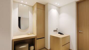 Eenvoudige tweepersoonskamer, 1 queensize bed, niet-roken | Interieur