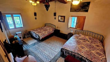 Internet, bed sheets