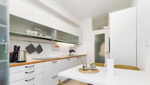 Fridge, oven, stovetop, dishwasher - Greco Heritage Suite in Milan (Milano)
