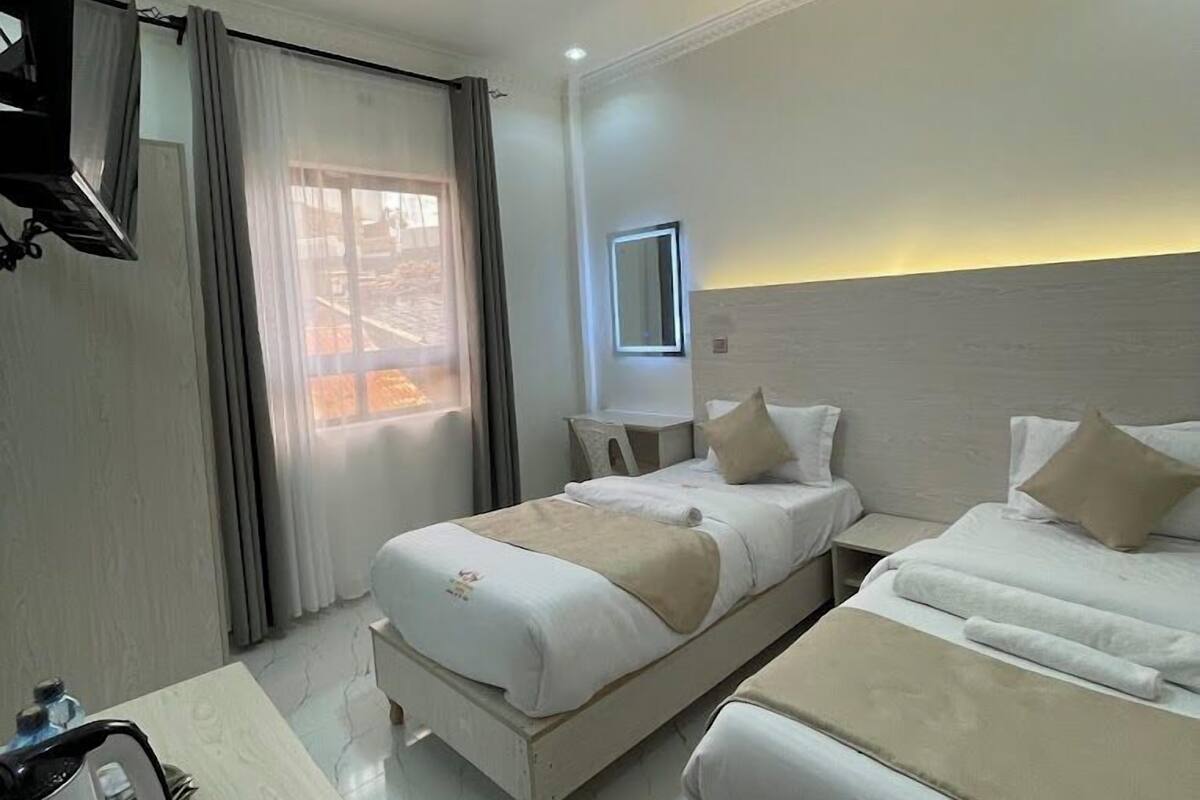 Deluxe Twin Room | Free WiFi, bed sheets