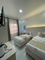 Deluxe Twin Room | Free WiFi, bed sheets