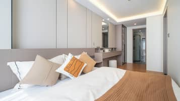 Family Suite, 2 Bedrooms, Pool View | In-room safe, free WiFi