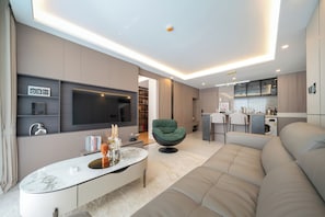 Family Suite, 2 Bedrooms, Pool View | In-room safe, free WiFi, bed sheets - Capri Residence Bangtao (Choeng Thale)