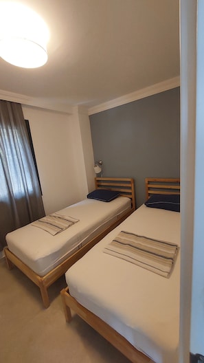 2 bedrooms, WiFi, bed sheets