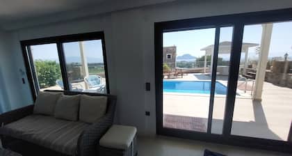 Panoramic view - modern apartment with large private pool area, beach 1km
