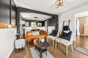 TV - Butte Bungalow (Butte)