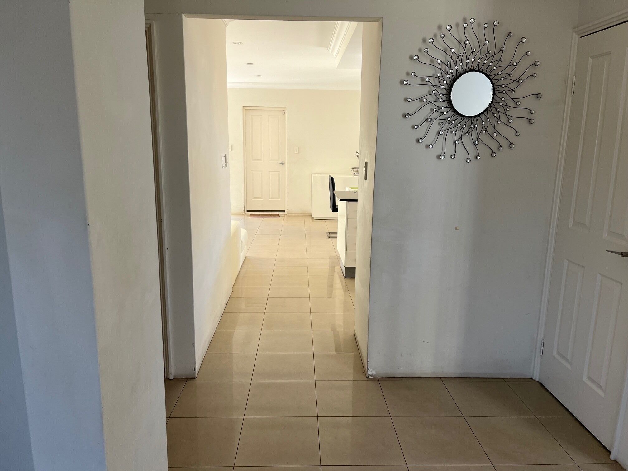 Perhetalo, näköala puutarhaan | Sisätilat