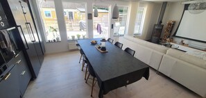 Nhà, 3 phòng ngủ, hút thuốc, ban công | Nội thất