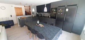 Ferienhaus, 3 Schlafzimmer, Raucher, Balkon | Innenbereich