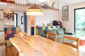 Dining - Spacious Houseboat with Swimming Platform, Rooftop Terrace and Swing (Hamburg)