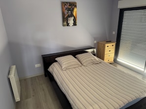 3 bedrooms, free WiFi - Normandy cottage (Le Dézert)