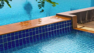 Piscina a l'aire lliure