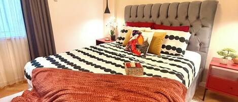 Iron/ironing board, WiFi