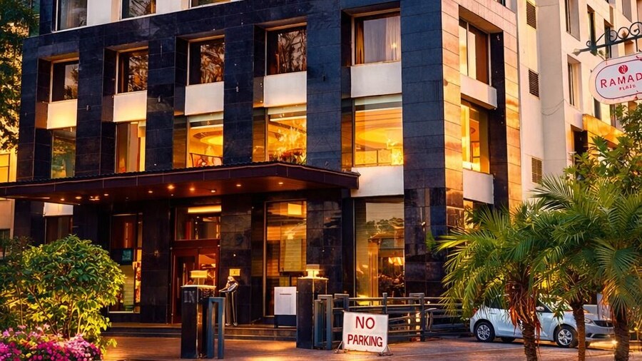 Hoxton Hotels & Resorts