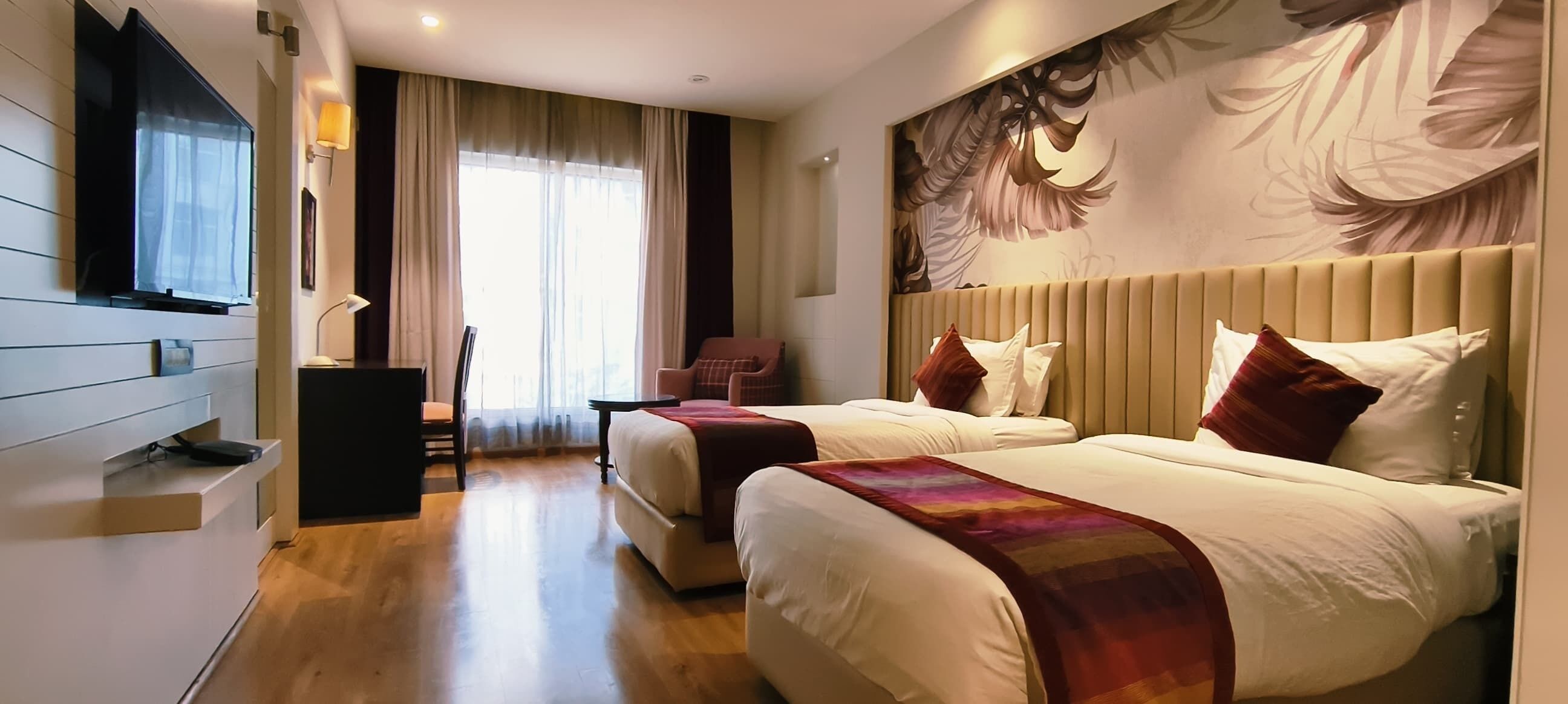 Superior Twin Room, City View | Desk, laptop workspace, free WiFi